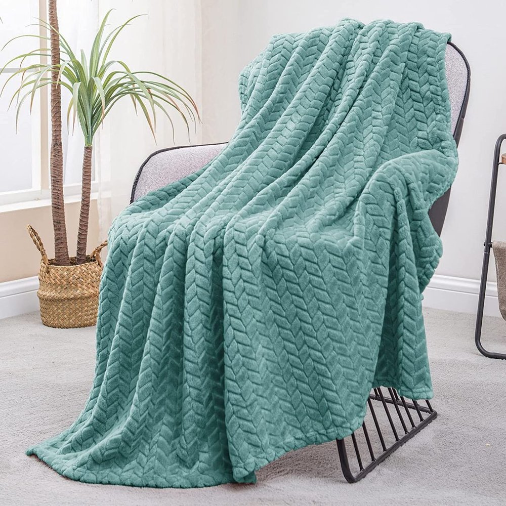 Tan/Beige Neutral Knit Jacquard Weave Pattern Decorative Warm Flannel Blanket - Picture 10 of 16